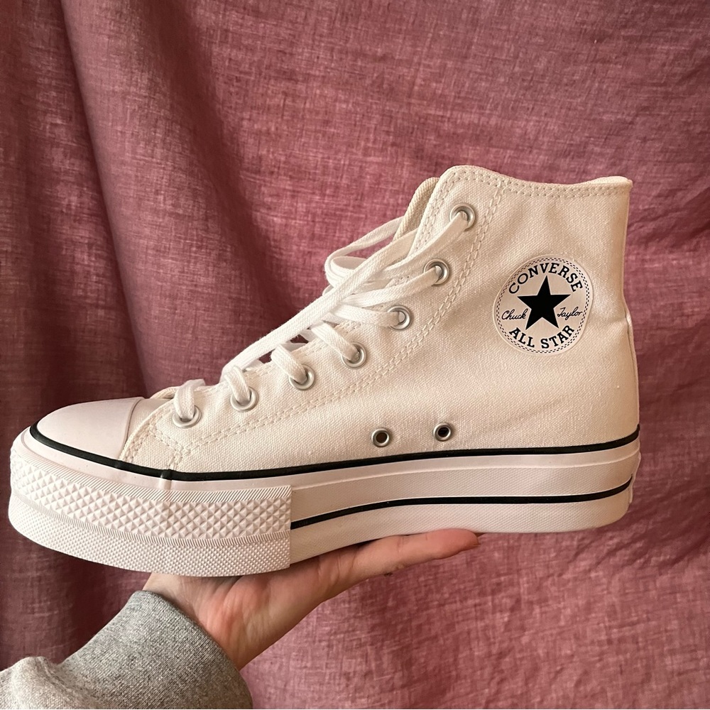 Women’s Chuck Taylor All Star Hi Lift Platform Sneaker
